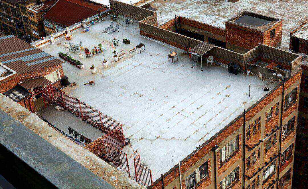 Etancheite-de-toit-terrasse-a-Genicourt-des-solutions-durables-pour-proteger-votre-toiture-plate.jpg Étanchéité de toit-terrasse à Génicourt : des solutions durables pour protéger votre toiture plate